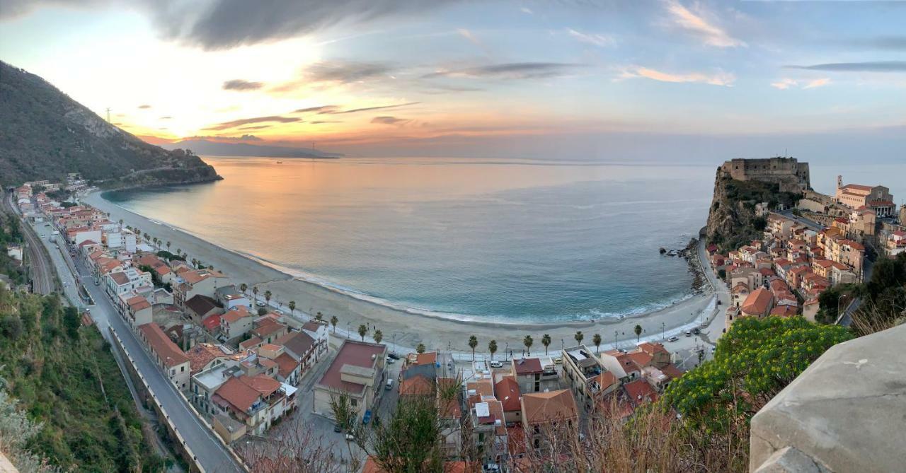 B&B Scilla Mare Екстериор снимка